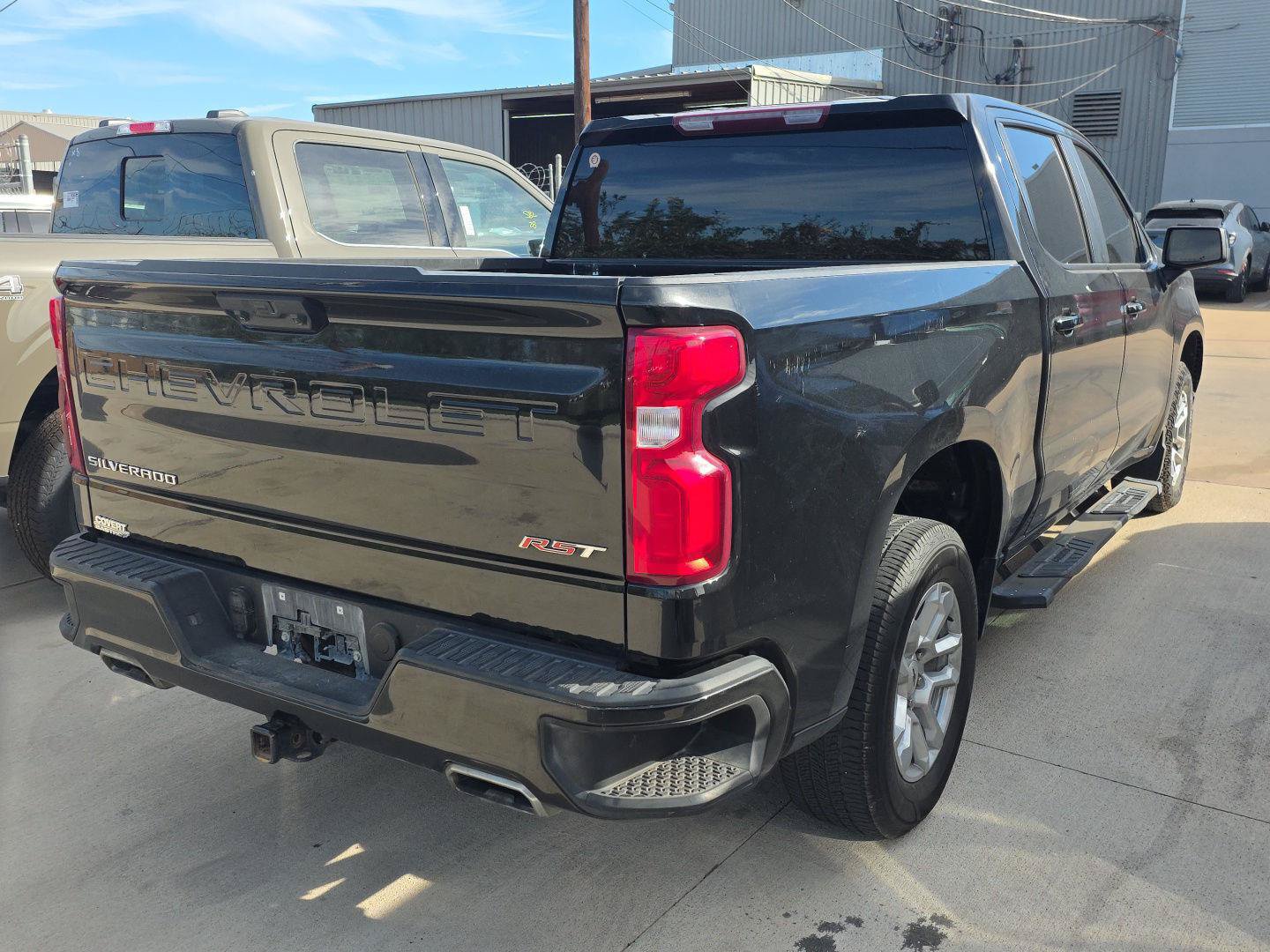 Used 2023 Chevrolet Silverado 1500 RST w/ Z71 Off-Road Package AWD/4WD image 29