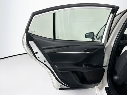 Used 2025 Toyota Camry SE image 26