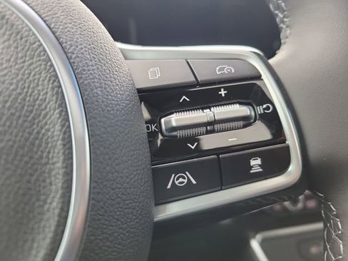 New 2026 Kia Carnival SX Prestige FWD image 24