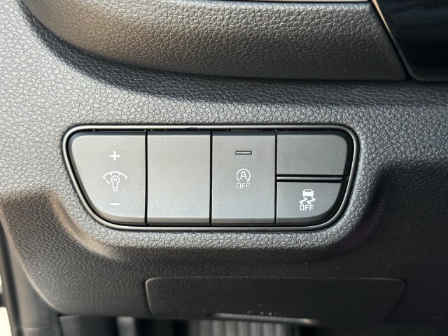 Used 2025 Kia Seltos S FWD image 25