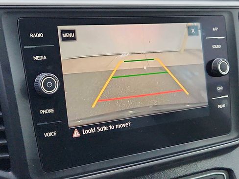 Used 2020 Volkswagen Atlas Cross Sport SE w/ Panoramic Sunroof Package image 18