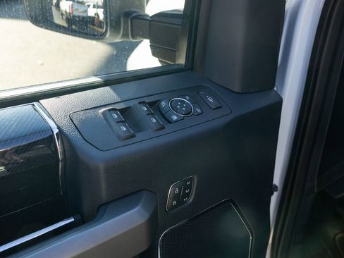 Used 2022 Ford F450 Platinum w/ FX4 Off-Road Package image 17