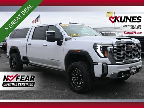 Used 2024 GMC Sierra 2500 Denali w/ Denali Reserve Package AWD/4WD image 1
