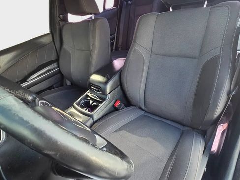 Used 2017 Dodge Charger SXT RWD image 9