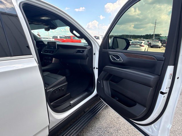 Certified 2023 Chevrolet Tahoe High Country AWD/4WD image 20