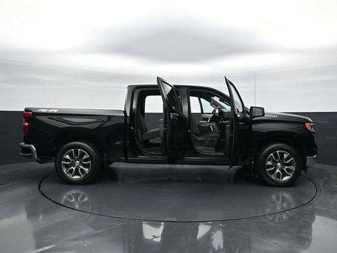 Used 2024 Chevrolet Silverado 1500 LT AWD/4WD image 50