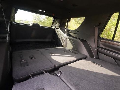 Used 2021 Chevrolet Tahoe LT AWD/4WD image 29