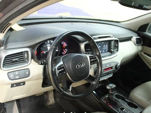 Used 2019 Kia Sorento EX AWD/4WD image 14