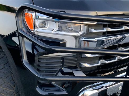 Used 2024 Chevrolet Silverado 1500 LTZ w/ LTZ Premium Package AWD/4WD image 26