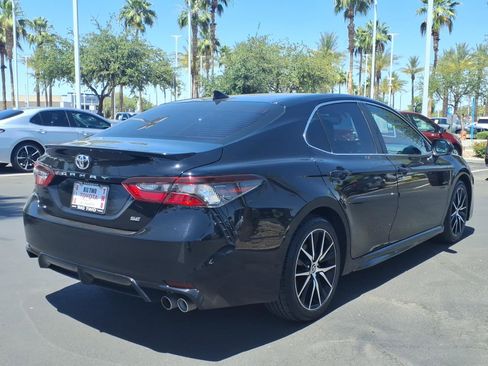 Used 2023 Toyota Camry SE w/ Convenience Package FWD image 4