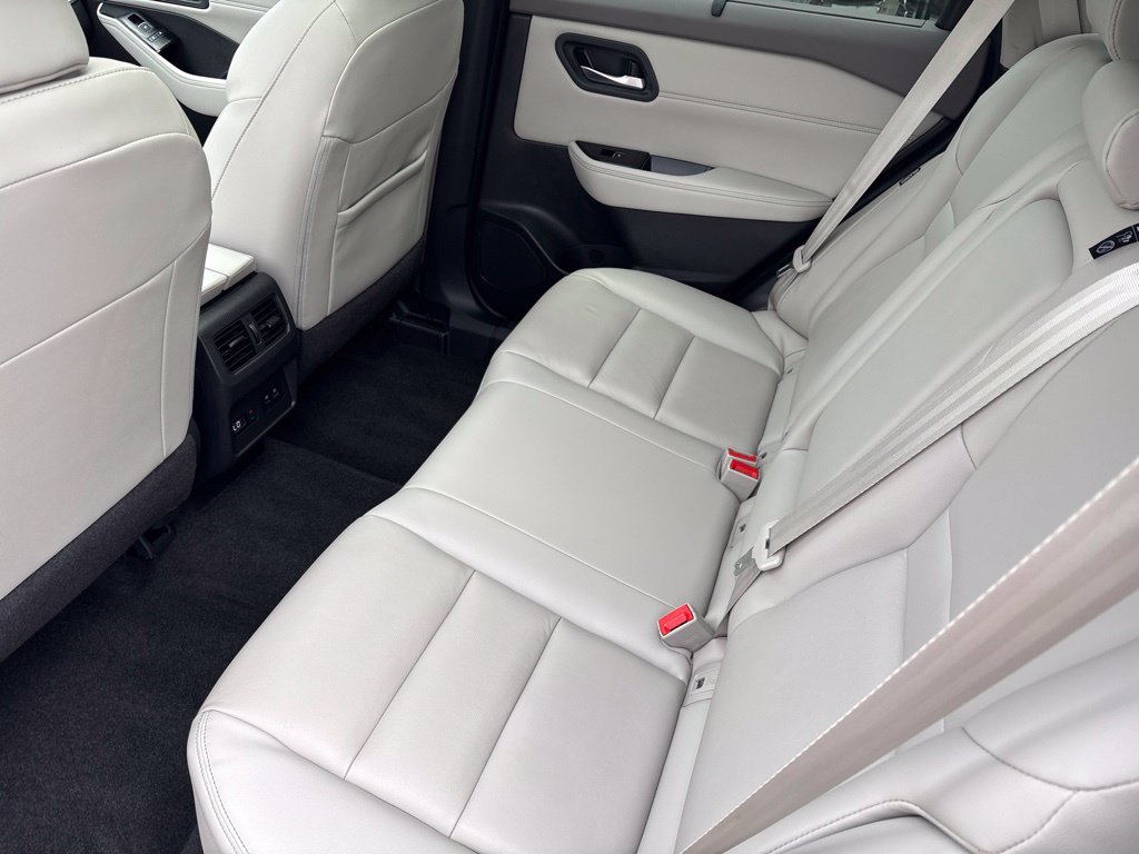 Certified 2023 Nissan Rogue SL w/ SL Premium Package AWD/4WD image 17