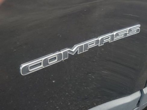 Used 2019 Jeep Compass Limited image 7