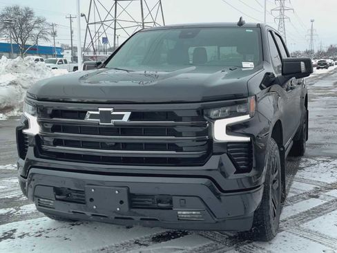 Certified 2024 Chevrolet Silverado 1500 High Country w/ Technology Package image 7