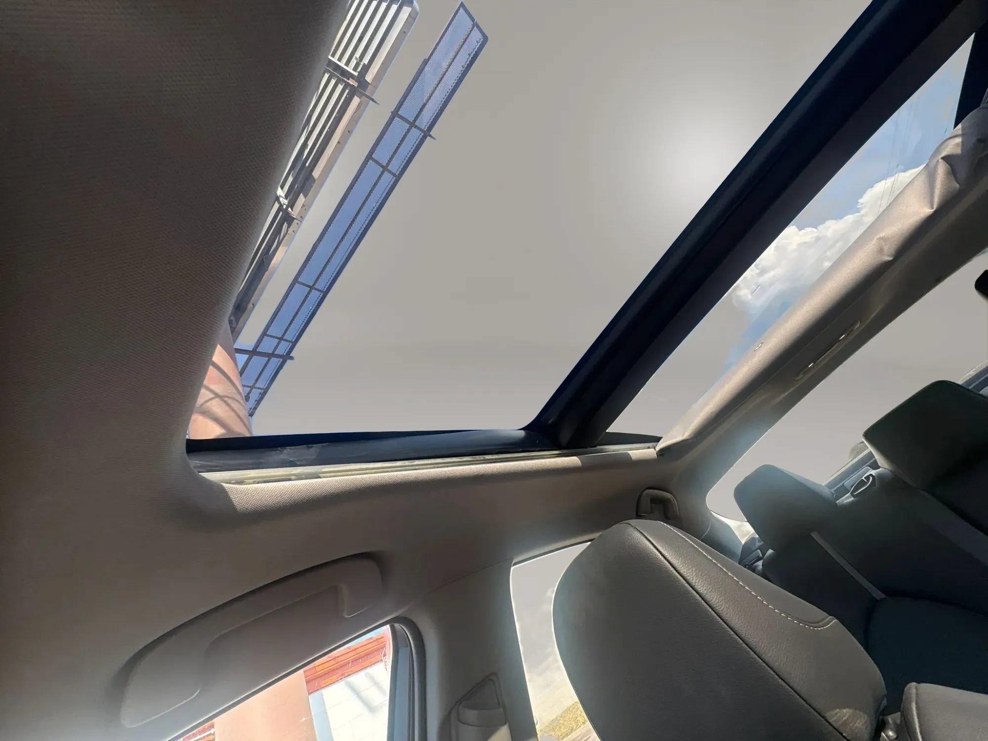 Used 2018 Toyota Camry XSE FWD image 14