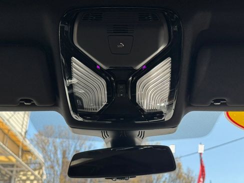 Used 2022 BMW 530i xDrive w/ Premium Package image 27