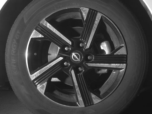 Used 2025 Nissan Sentra SV FWD image 13