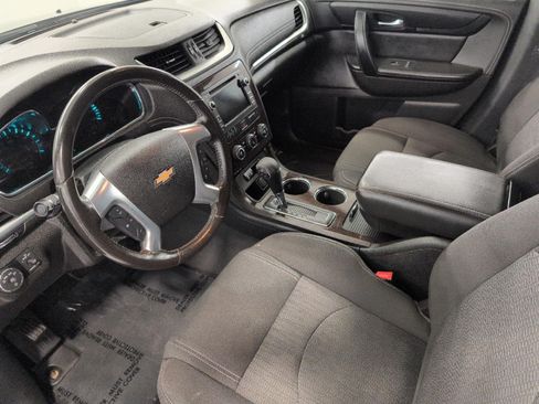 Used 2017 Chevrolet Traverse LT AWD/4WD image 9