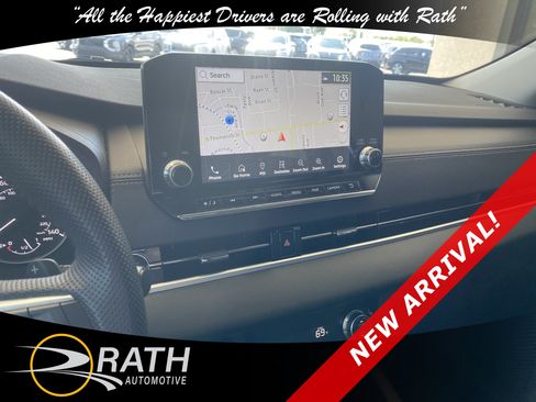 Used 2024 Mitsubishi Outlander SE AWD/4WD image 15