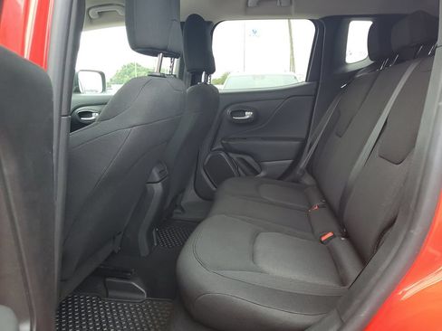 Used 2023 Jeep Renegade Latitude AWD/4WD image 21