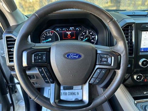 Used 2021 Ford Expedition Limited image 15