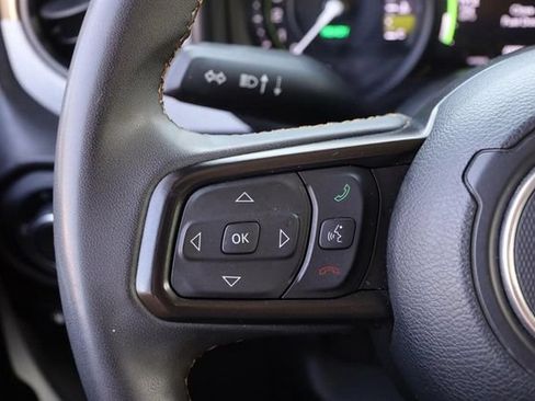 Used 2024 Jeep Wrangler Unlimited AWD/4WD image 11