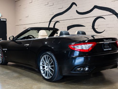 Used 2014 Maserati GranTurismo Convertible image 14