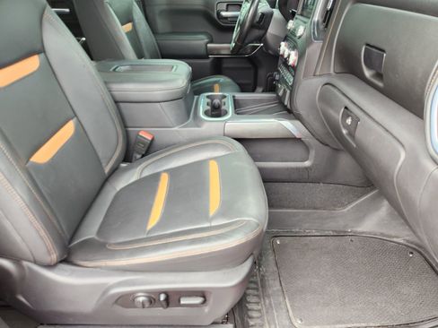 Used 2021 GMC Sierra 1500 AT4 w/ AT4 Premium Package AWD/4WD image 17