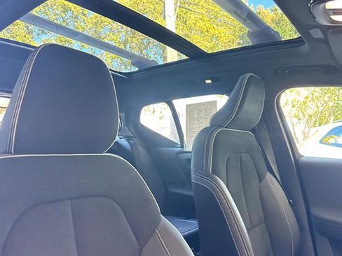 Certified 2024 Volvo XC40 Recharge Ultimate w/ Protection Package Premier image 18