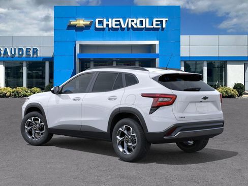New 2026 Chevrolet Trax LT w/ LT Convenience Package image 3