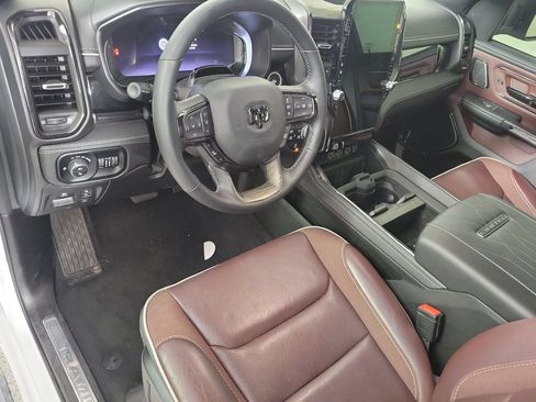 Used 2025 RAM 1500 Limited AWD/4WD image 11
