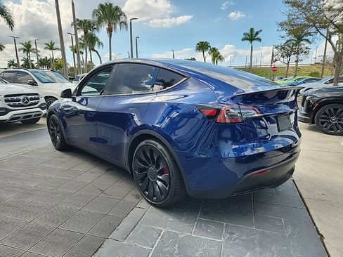Used 2022 Tesla Model Y Performance image 8