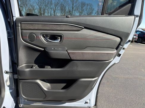 New 2026 Honda Pilot Black Edition image 24