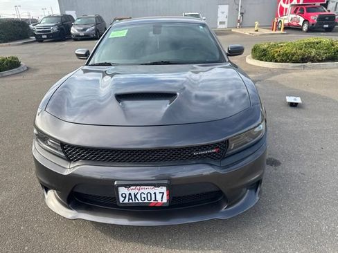 Used 2022 Dodge Charger R/T RWD image 2