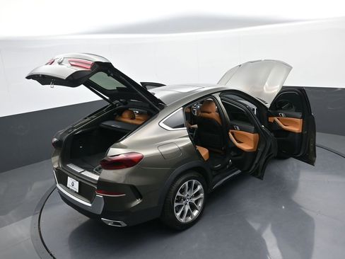 Used 2023 BMW X6 xDrive40i w/ Premium Package AWD/4WD image 43