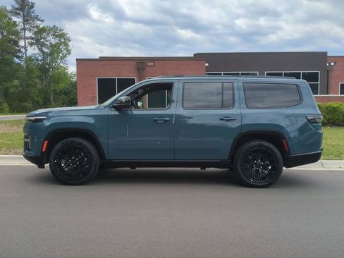New 2026 Jeep Grand Wagoneer Limited AWD/4WD image 10
