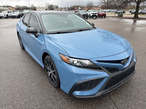 Used 2023 Toyota Camry SE image 7