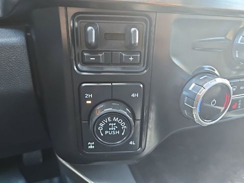 Used 2023 Ford F250 Lariat w/ Lariat Ultimate Package image 19