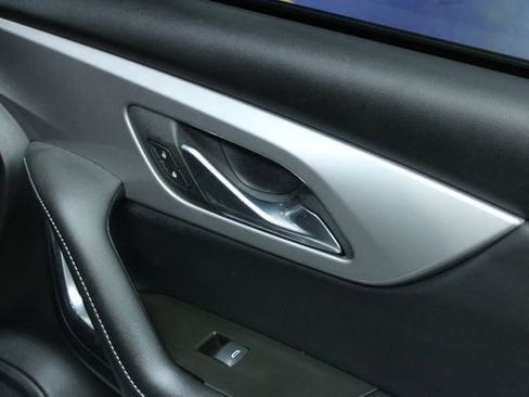 Used 2023 Chevrolet Blazer LT image 11