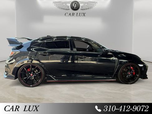 Used 2017 Honda Civic Type R image 6