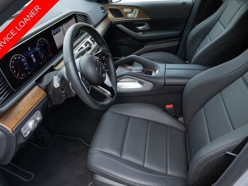 Used 2025 Mercedes-Benz GLE 450 4MATIC image 2