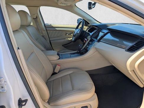 Used 2014 Ford Taurus SEL w/ Equipment Group 201A FWD image 19