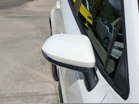 Used 2020 Toyota Corolla SE image 8