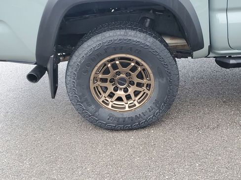 Used 2023 Toyota Tacoma 4x4 Double Cab w/ Trail Edition image 5