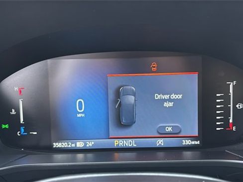 Used 2024 Ford Escape ST-Line image 13