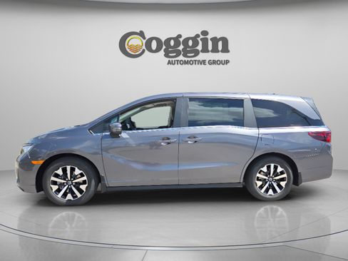 New 2026 Honda Odyssey EX-L image 2