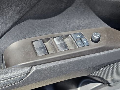 Used 2022 Toyota Camry XSE w/ Navigation Package FWD image 15