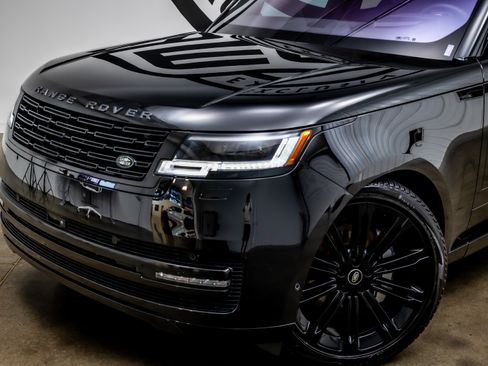 Used 2023 Land Rover Range Rover Long Wheelbase SE AWD/4WD image 19