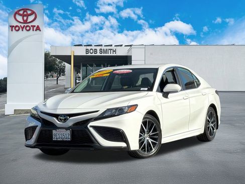 Certified 2023 Toyota Camry SE image 2