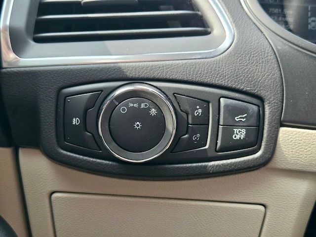 Used 2024 Ford Edge Titanium AWD/4WD image 24