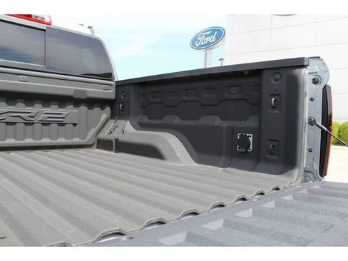 Used 2024 Chevrolet Colorado ZR2 w/ ZR2 Convenience Package III AWD/4WD image 16